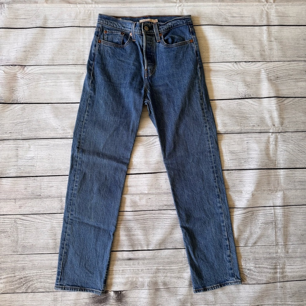 Levi's Wedgie Straight Blue Jeans